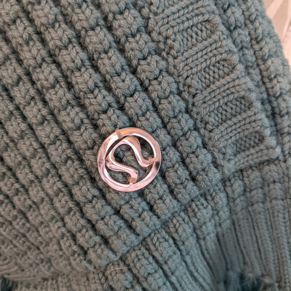 EUC Lululemon merino wool teal scarf - Picture 2 of 3